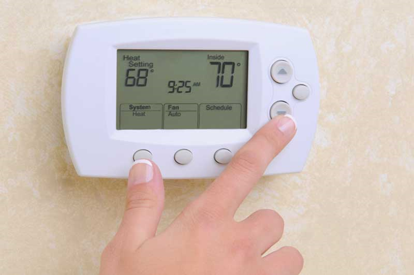 How does a thermostat function?
